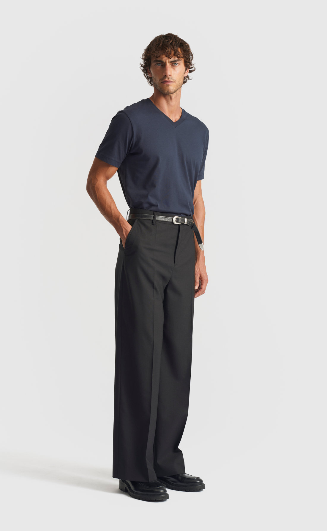 Cotton V-Neck T-Shirt in Deep Blue