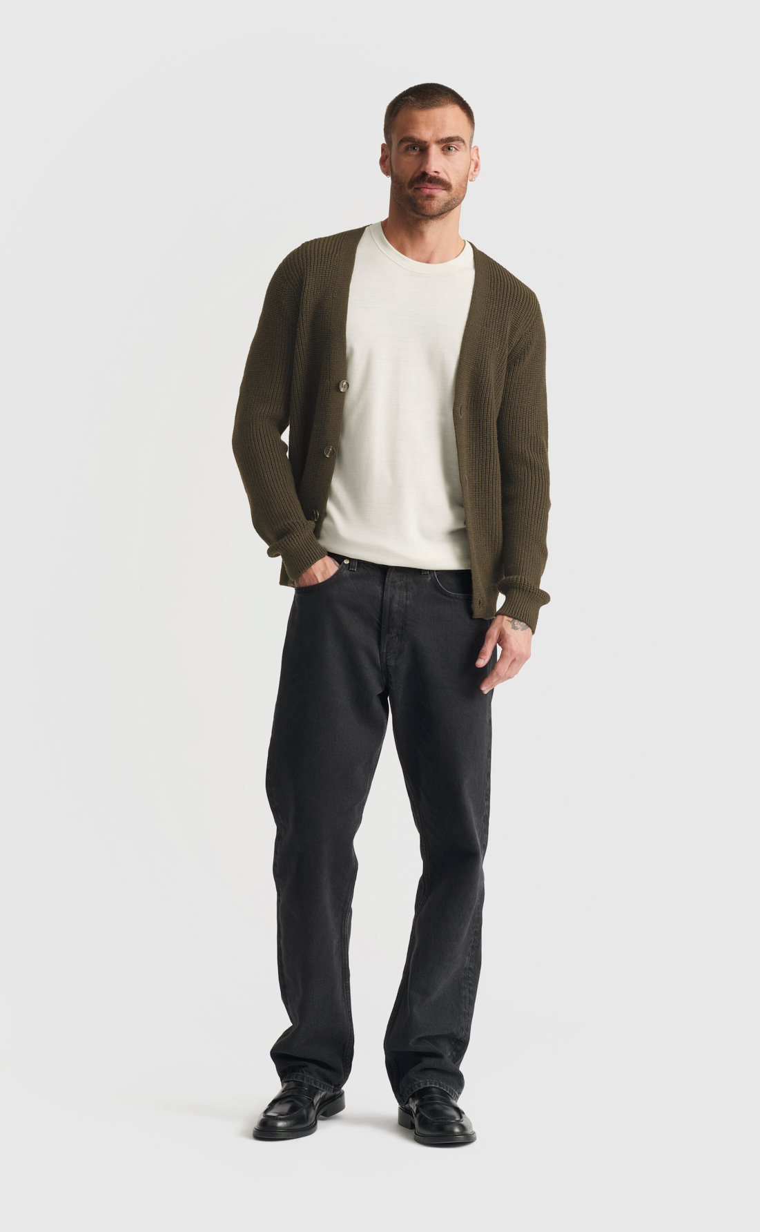 Heavy Merino Cardigan in Deep Olive