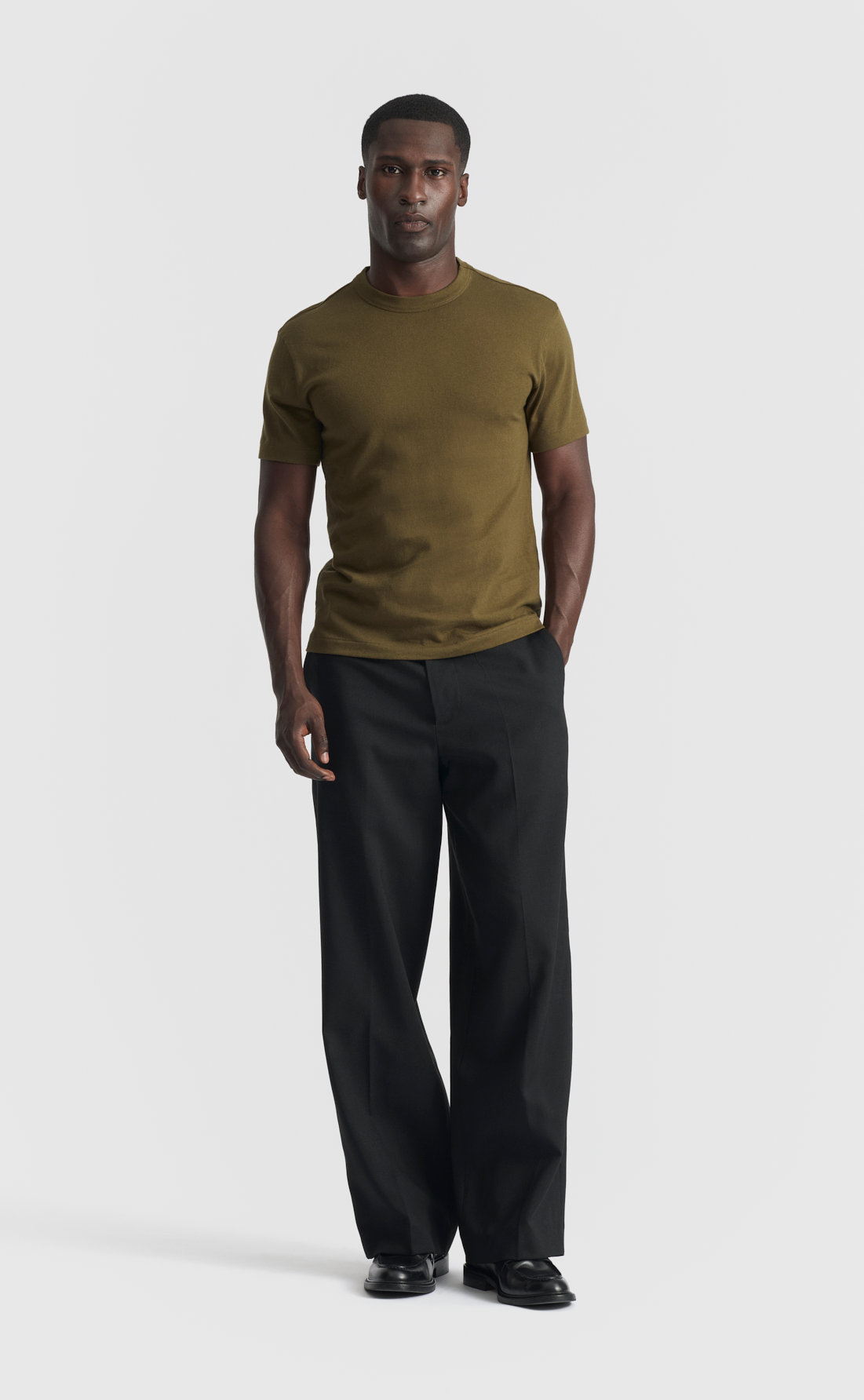 Cashmere T-Shirt in Dark Olive