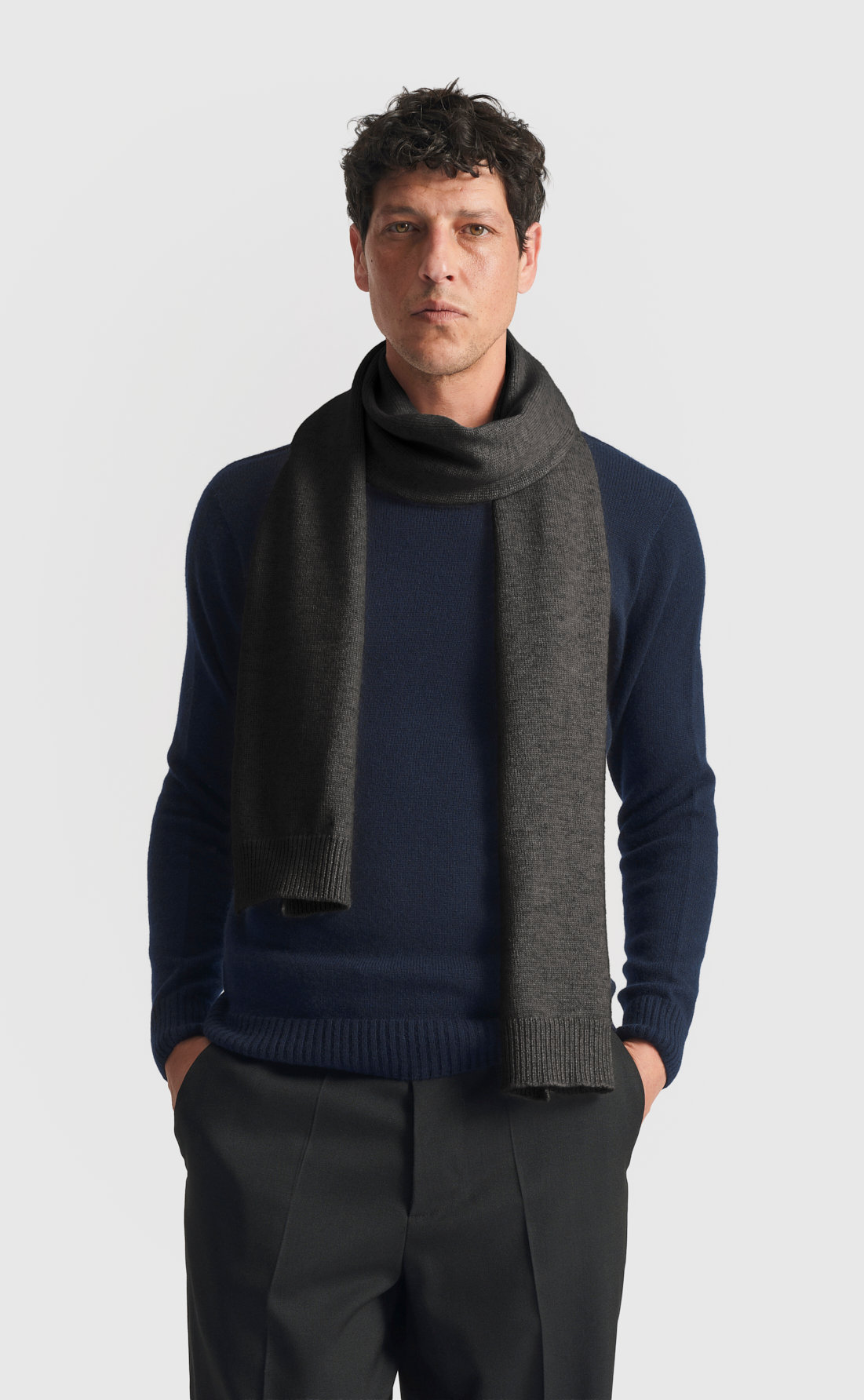 Cashmere Scarf in Anthracite