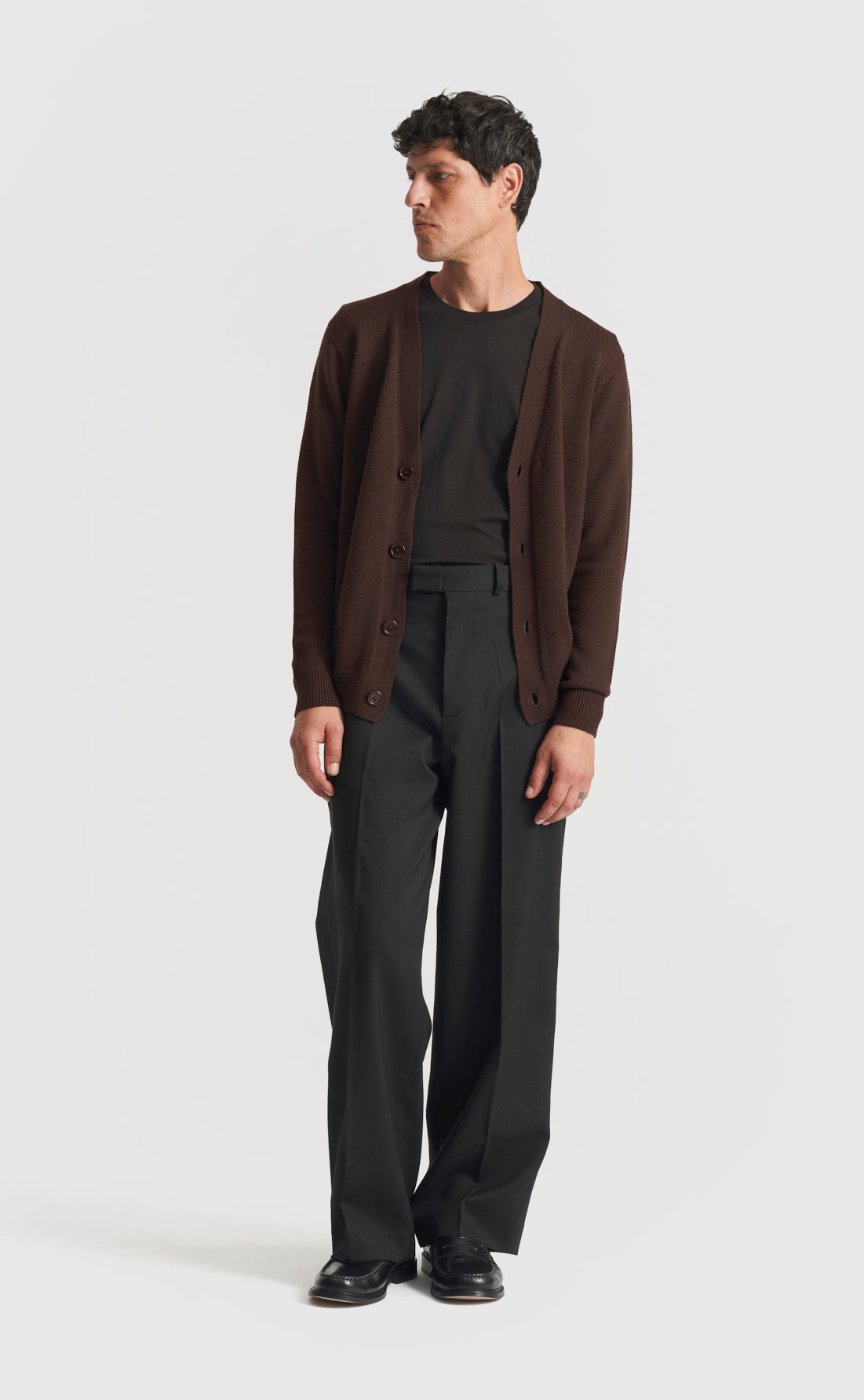 Merino Cardigan in Night Brown
