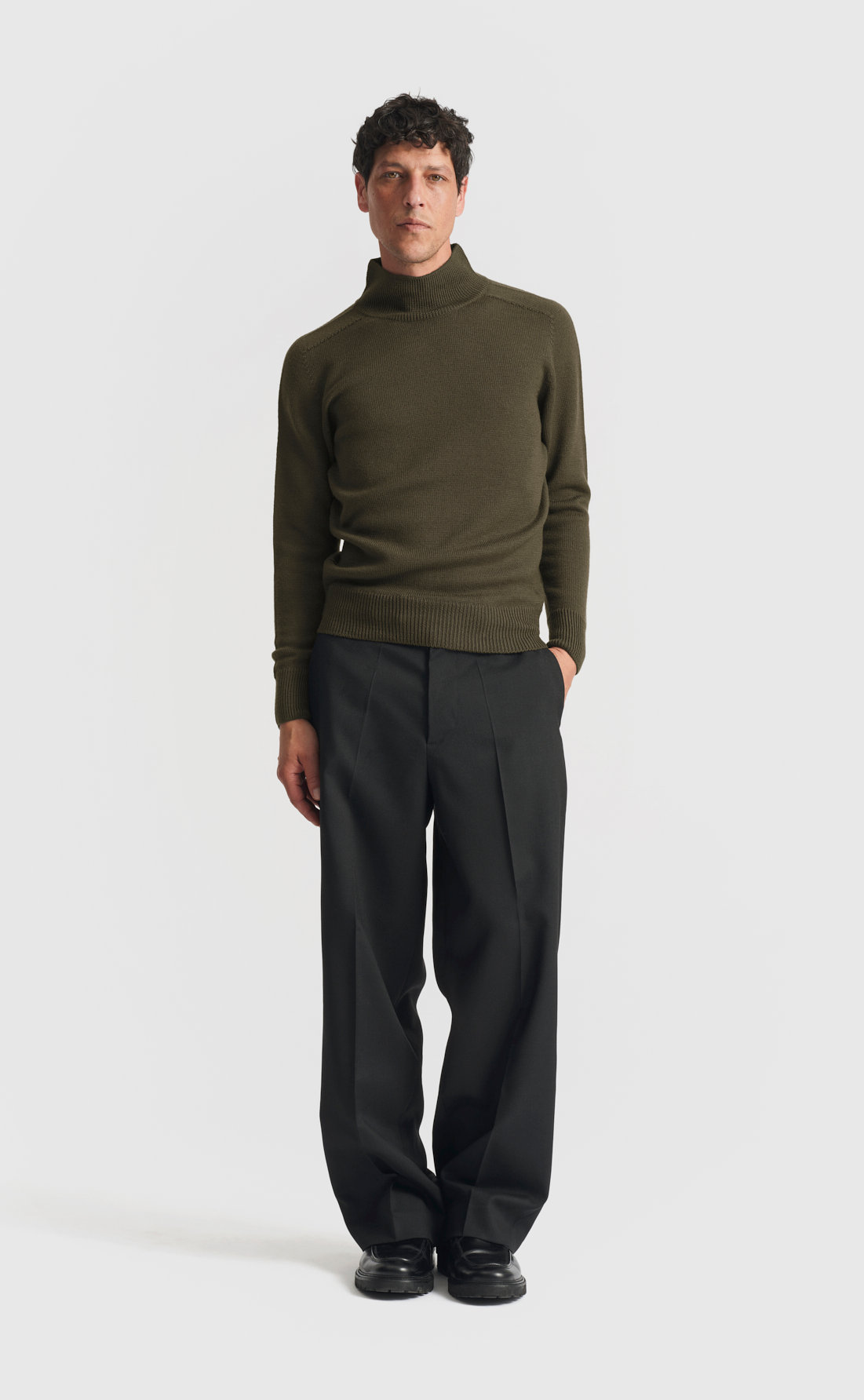 Merino Hi-Neck Sweater in Deep Olive
