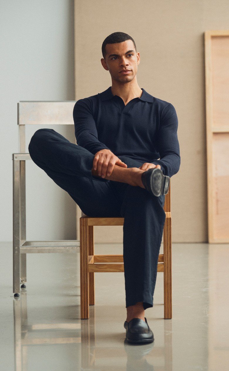 Custom Fitted Merino Open Collar Pullover Navy | Son of a Tailor