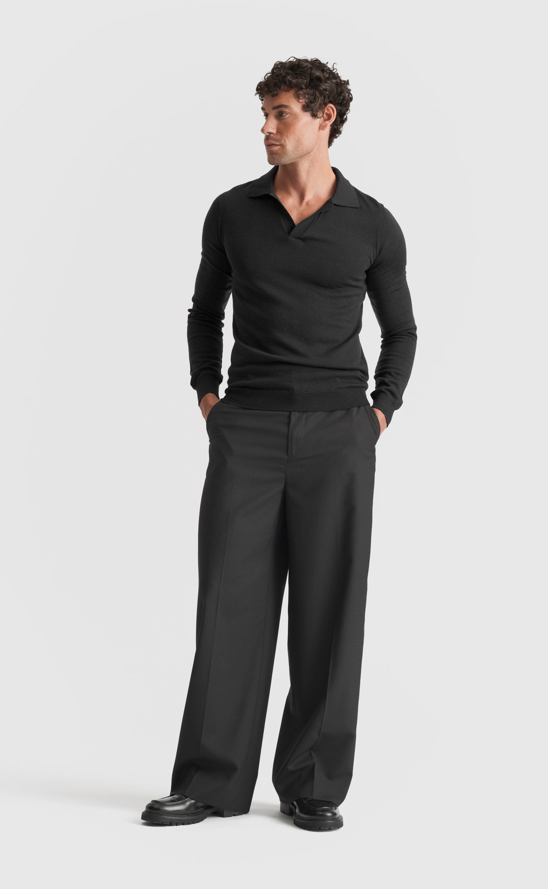 Merino Open Collar Pullover in Black