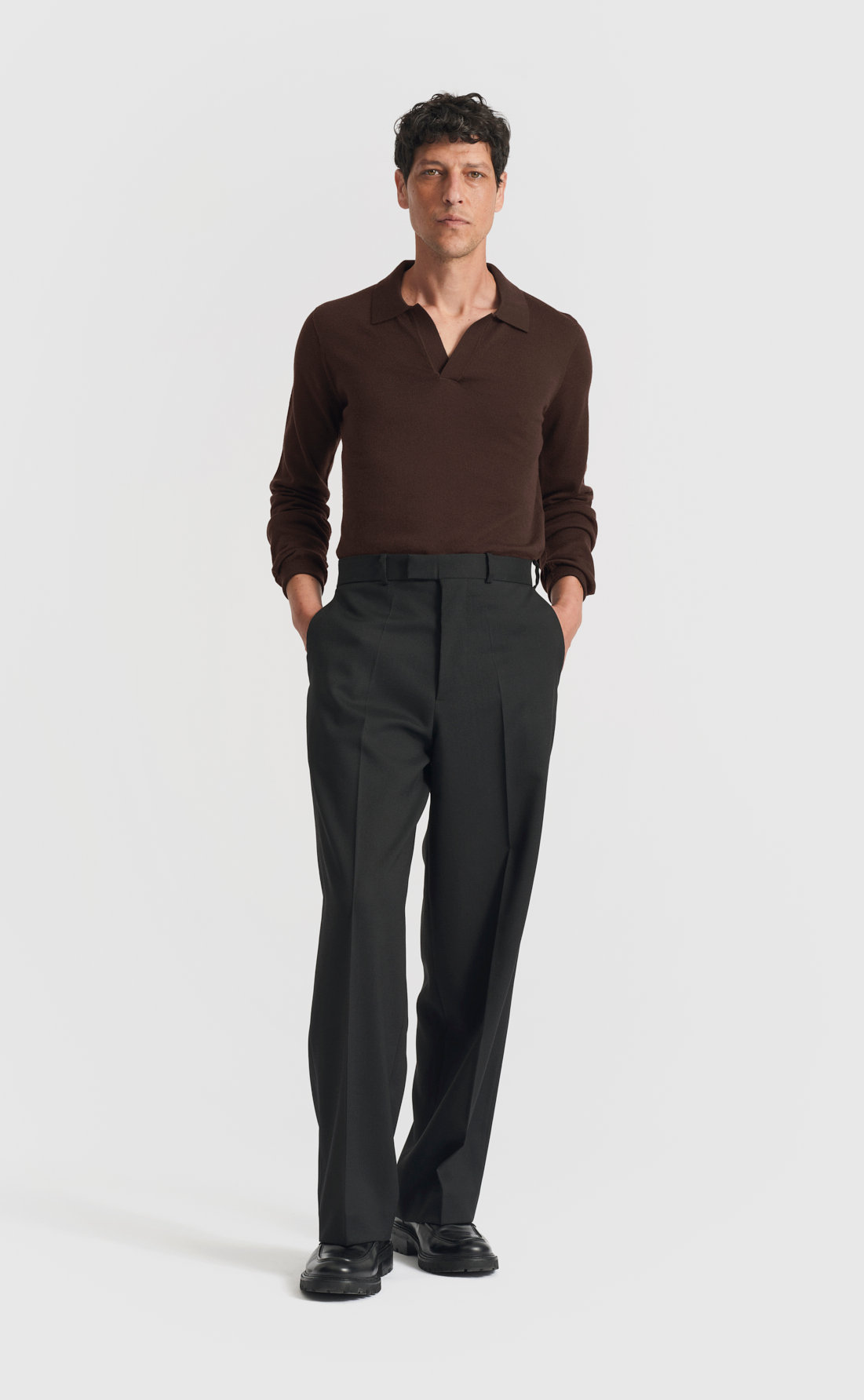 Merino Open Collar Pullover in Night Brown