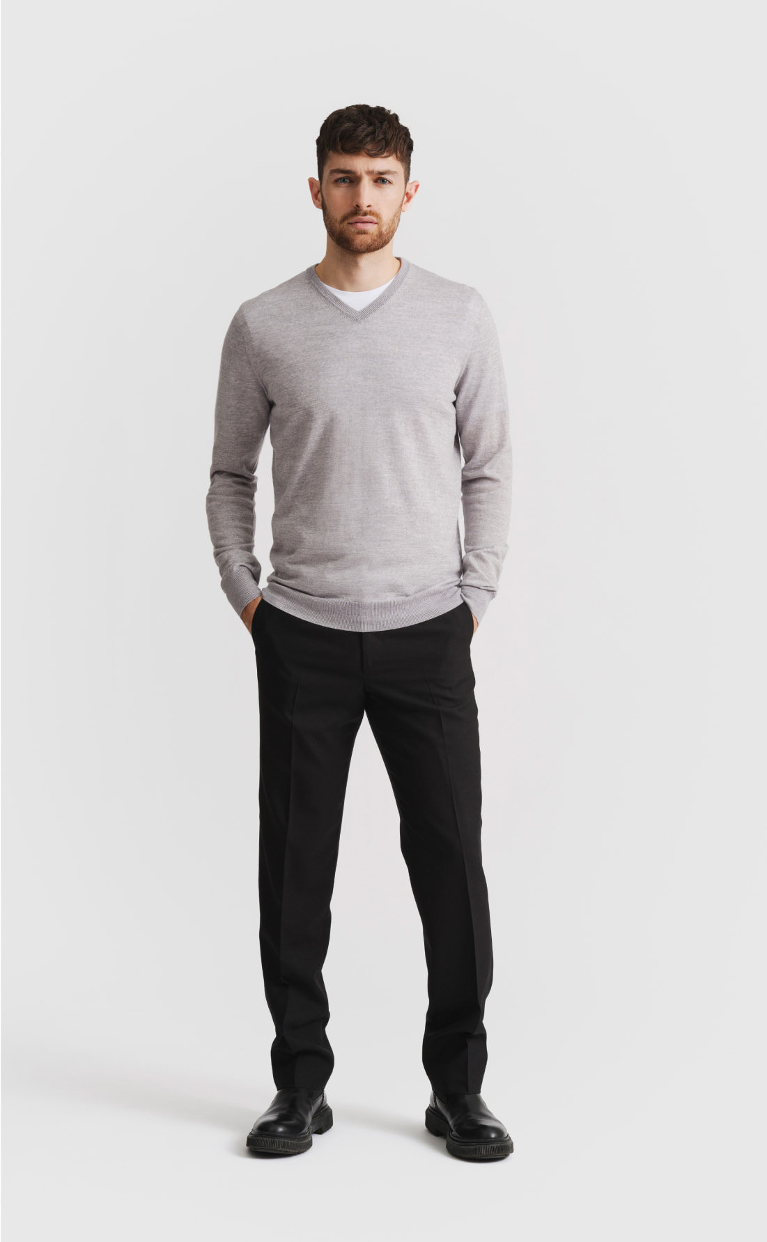 Merino V-Neck Pullover in Light Grey Melange