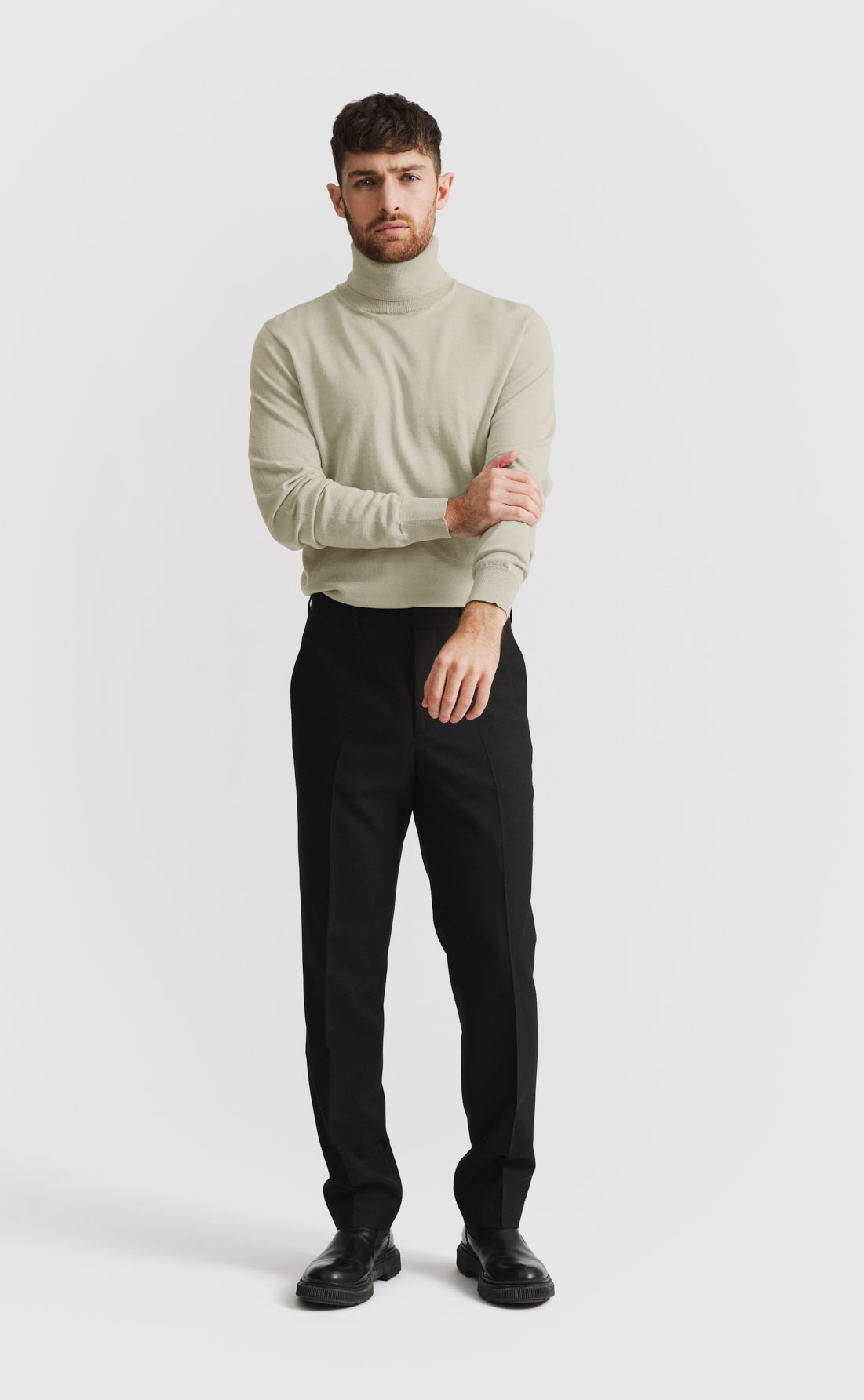 Merino Turtle-Neck Pullover in Silver Green
