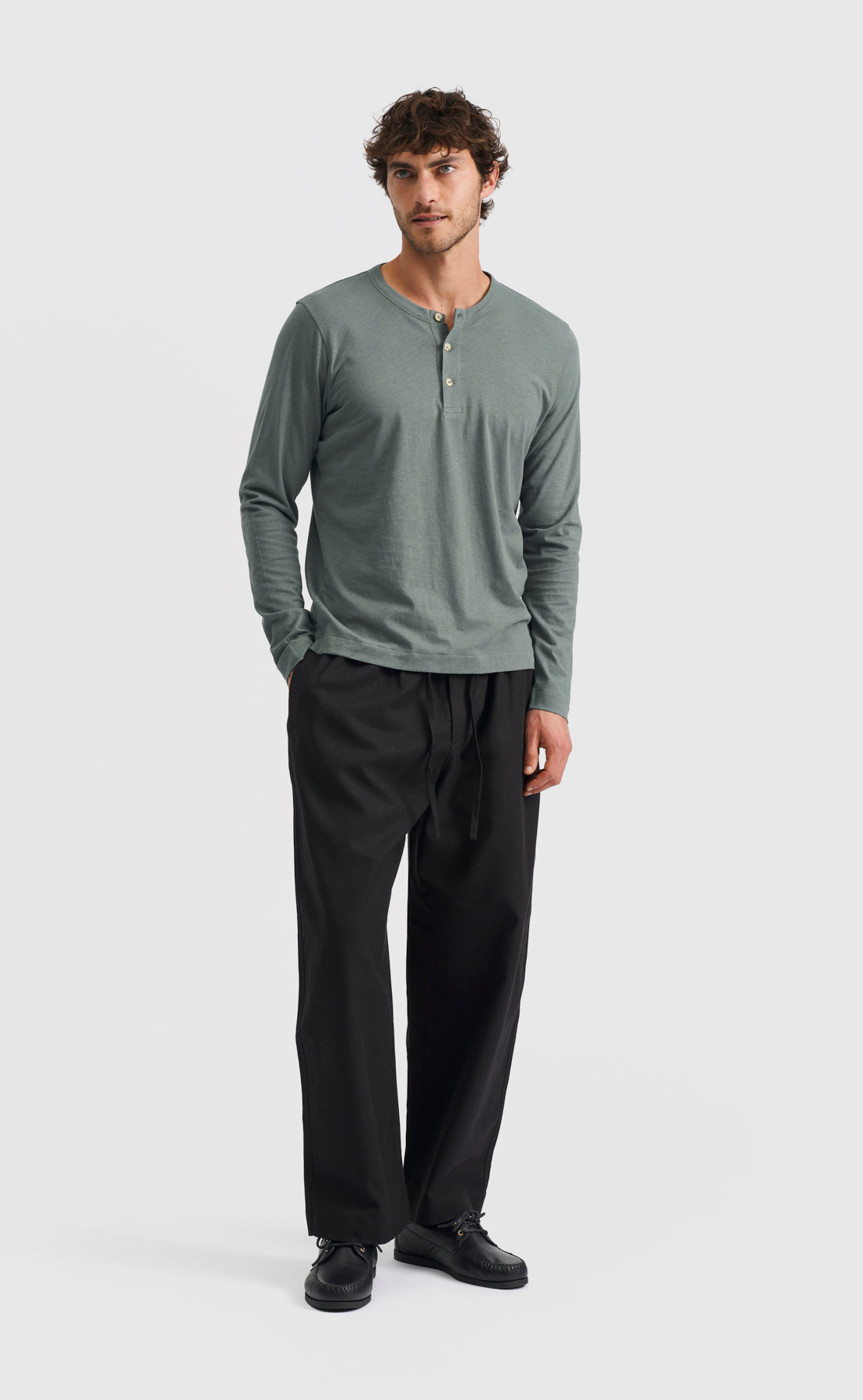 Linen Henley Shirt in Balsam Green