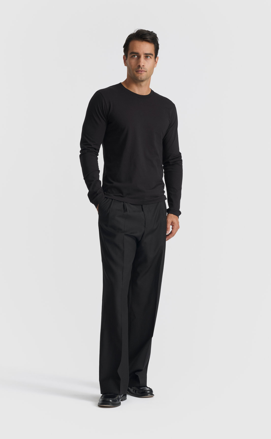Cotton T-Shirt / Medium Weight / LS in Black