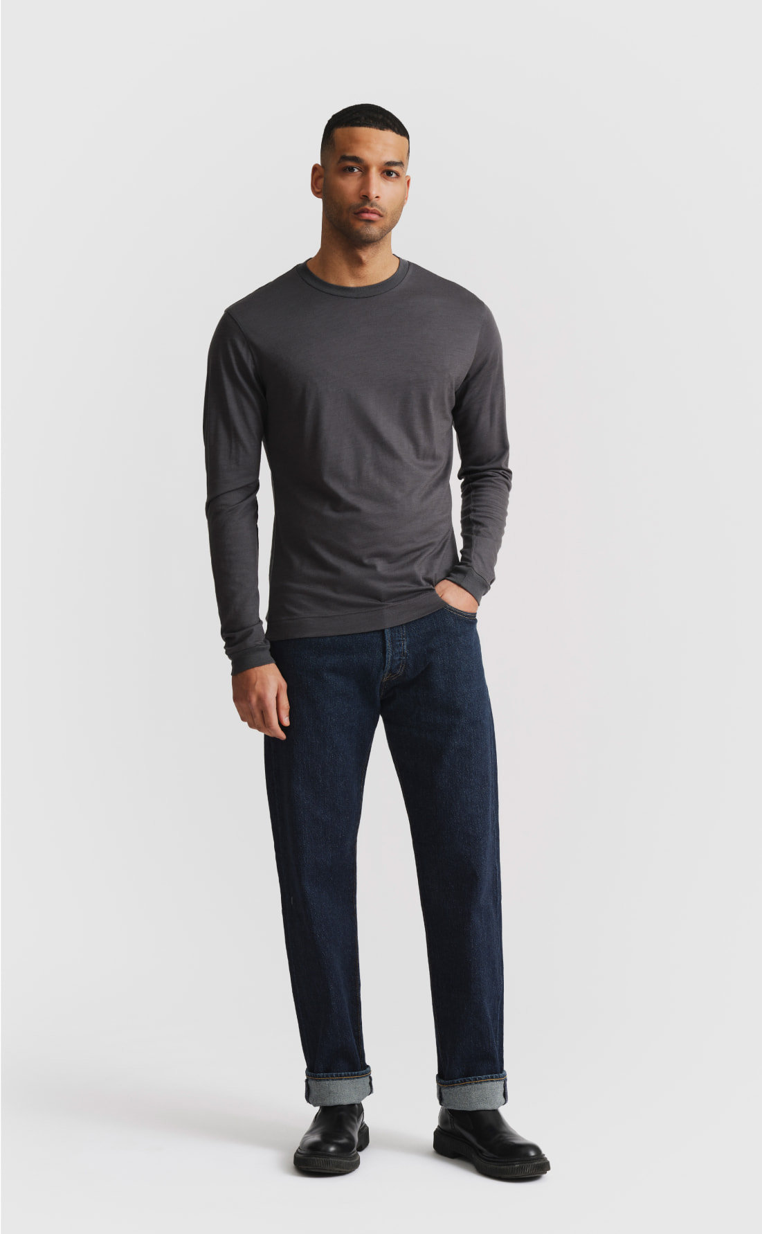 Wool T-Shirt / Long-sleeve in Asphalt