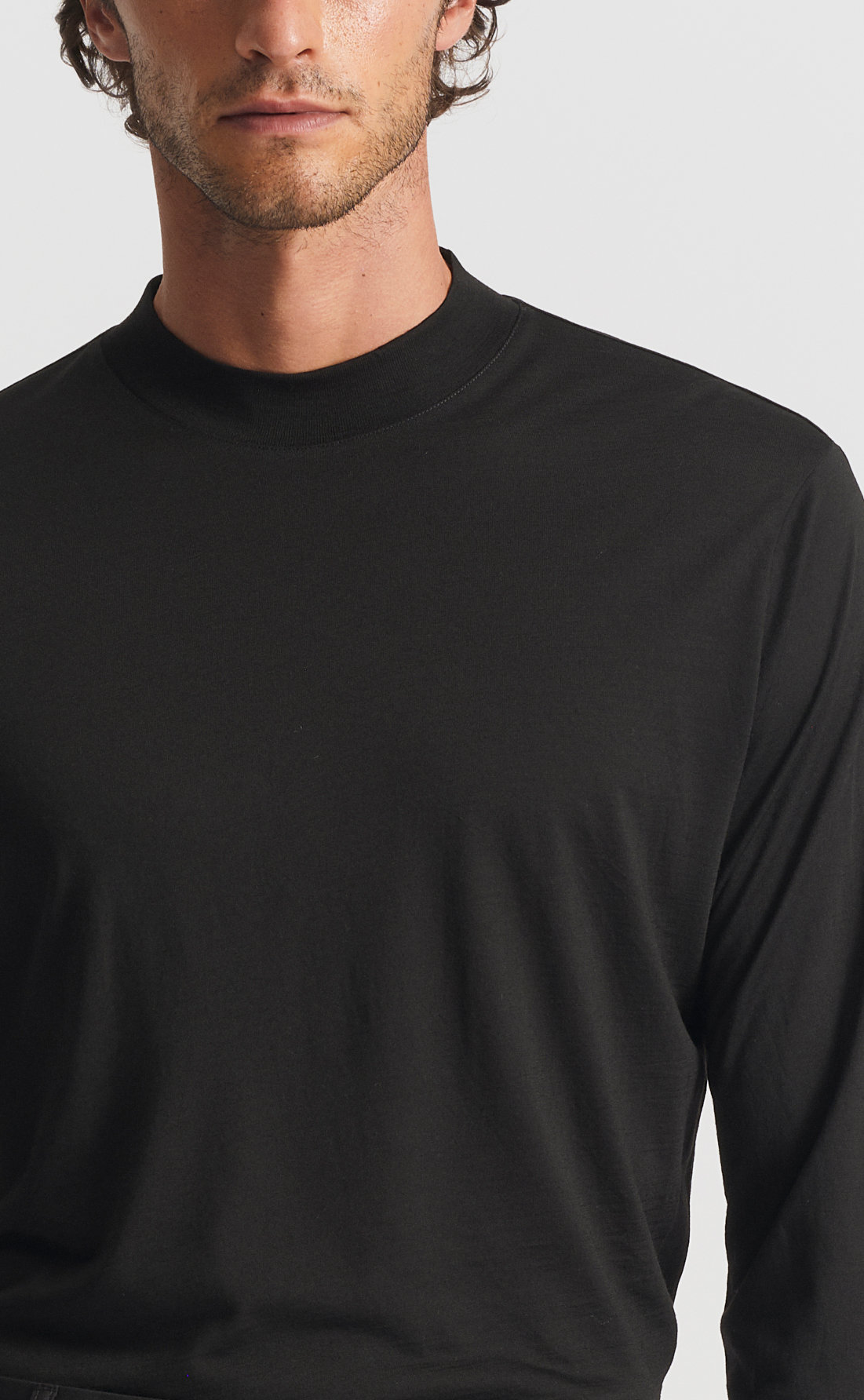 Custom Fitted Wool Hi-Neck T-Shirt Long-Sleeve Black Son of a