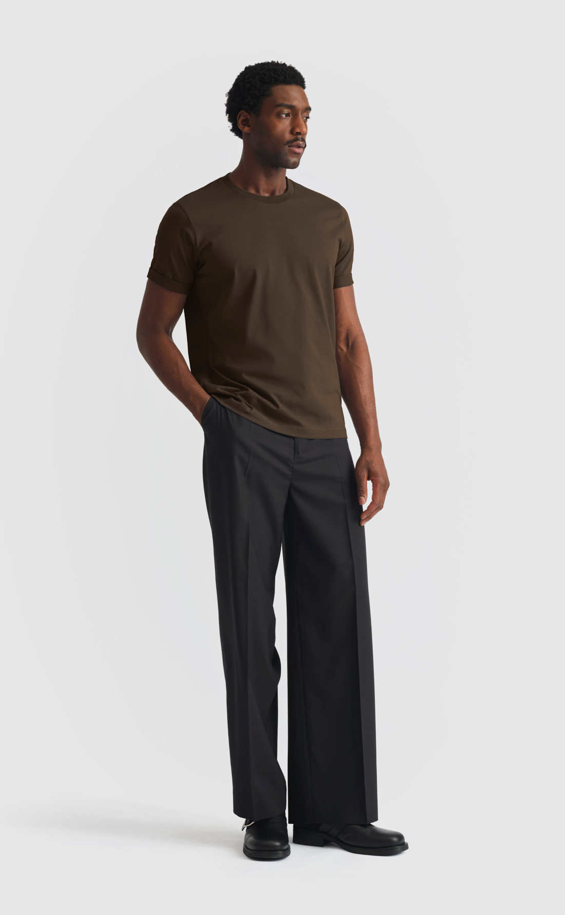 Cotton T-Shirt / Folded Sleeves in Demitasse