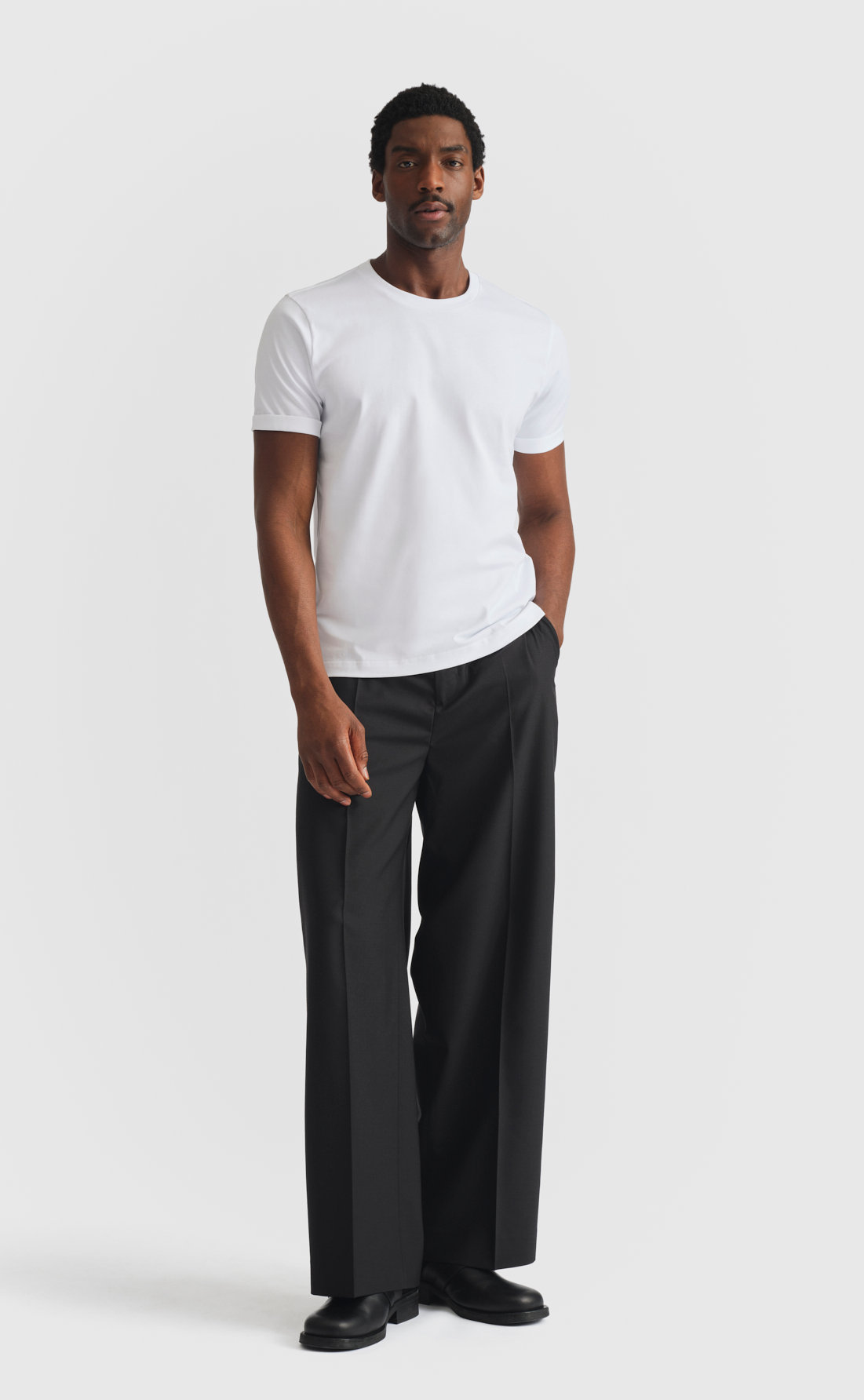 Cotton T-Shirt / Folded Sleeves in White