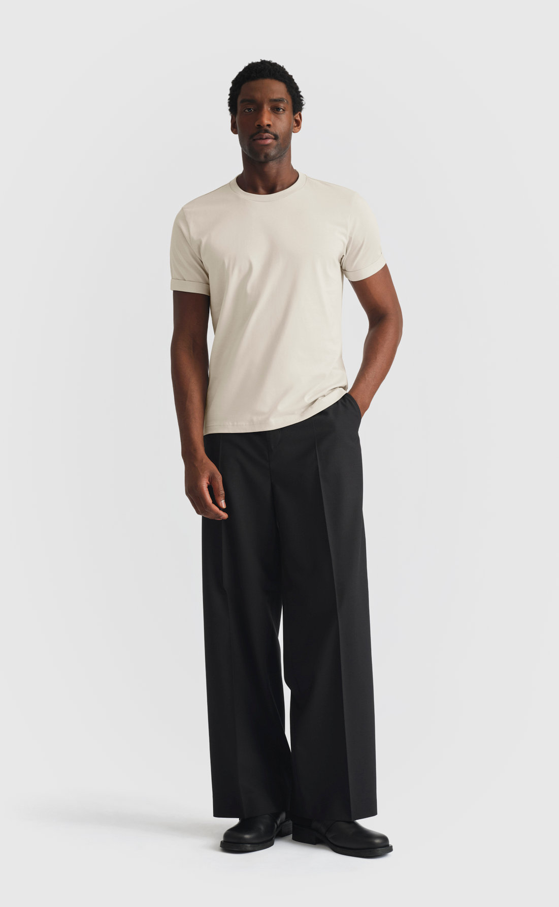 Cotton T-Shirt / Folded Sleeves in White Onyx