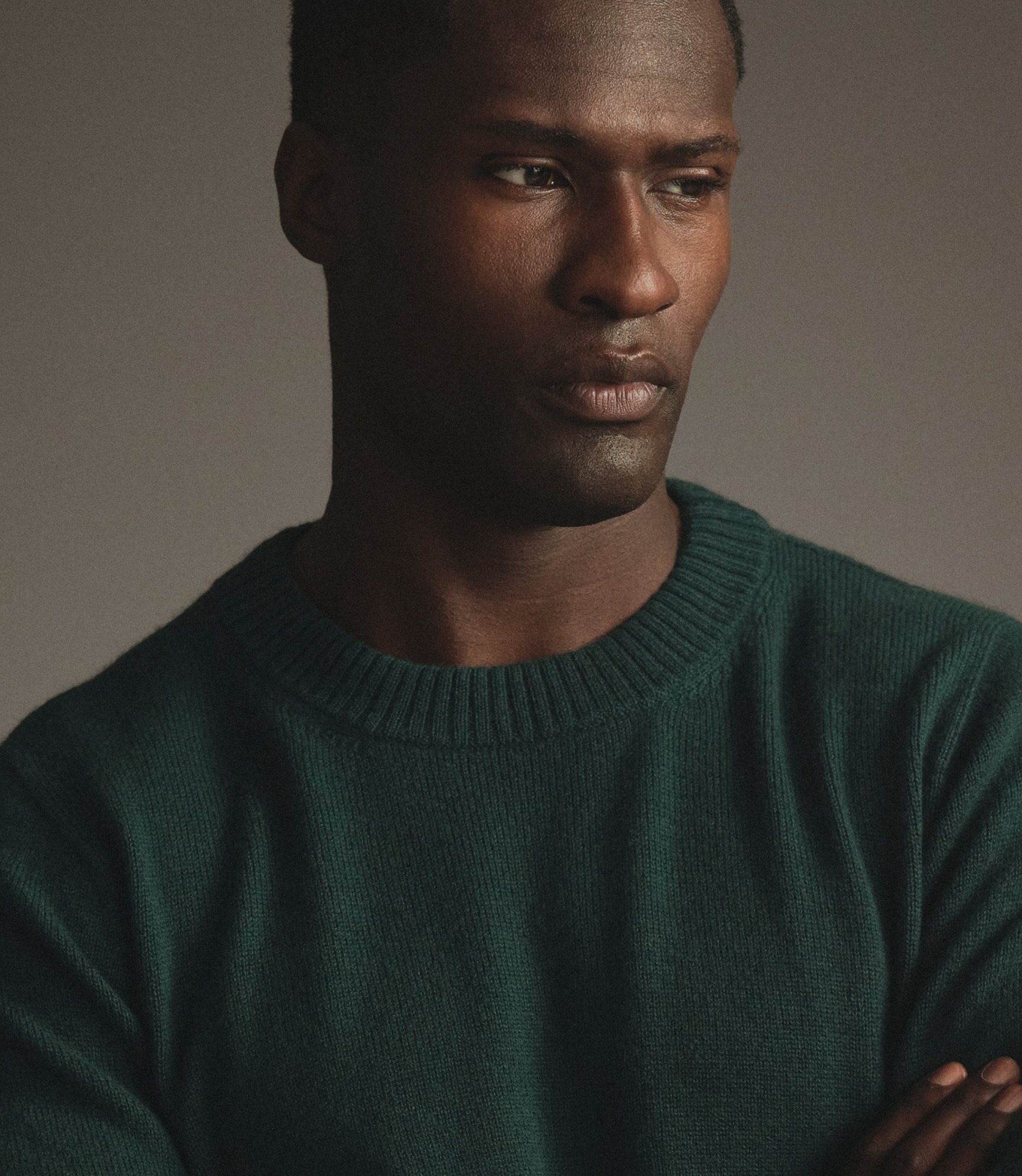 Model wearing our Cashmere Sweater in Malachite